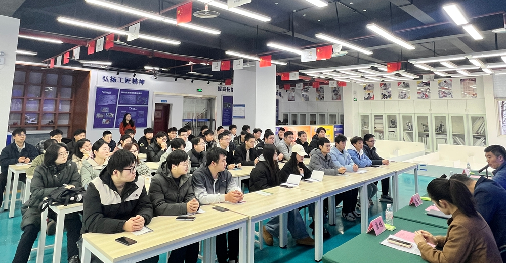 CZar_1740732066878023297.jpg 照片4.jpg