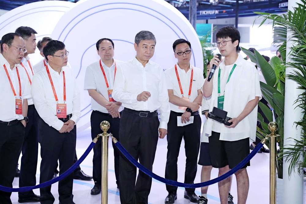 aKHS_1750059479703029348.jpg 1.jpg