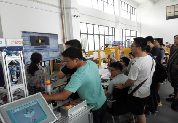 1500864460586079875.png 2.png