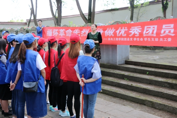 1494212441589053602.jpg IMG_4125.jpg